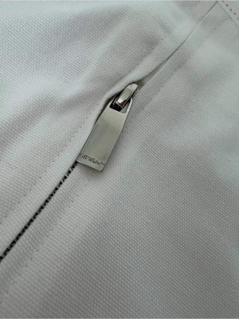 Newest Rare Off-White Garment Bag Shopping Bag & Receipt Holder